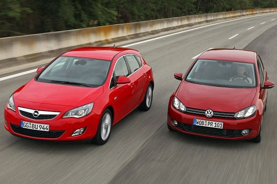 Test Drive comparativ Opel Astra Turbo 2010 vs VW Golf VI TSI, test drive, autolatest, 0-100,probleme Test Drive comparativ, testeauto