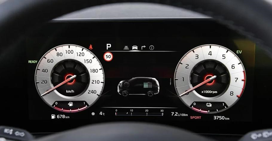 Kia Sportage 1.6 T-GDI PHEV 4×4 vs Toyota RAV4 2.5 PHEV 4×4 2022, test comparativ, kia sau toyota, autolatest, kiablog, rav4 phev 2022
