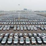 stoc masini china 2023, colaps piata auto china, vanzari masini benzina china, normel poluare china 2023, autolatest
