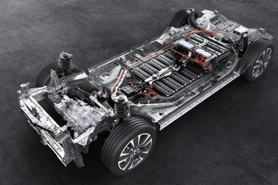 Lexus UX 300e, probleme garantie 1 milion de km Lexus UX 300e, lexus romania, valoare revanzare Lexus UX 300e, autolatest, test drive, recall
