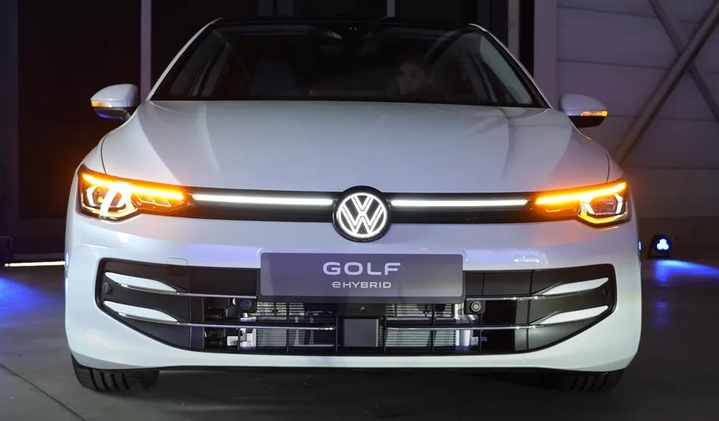 VW Golf facelift, Volkswagen, Volkswagen Golf 8, volkswagen golf 8 facelift, volkswagen golf 8.5, volkswagen golf facelift, autolatest, dezamagire golf 8.5, vw golf 8.5 2024