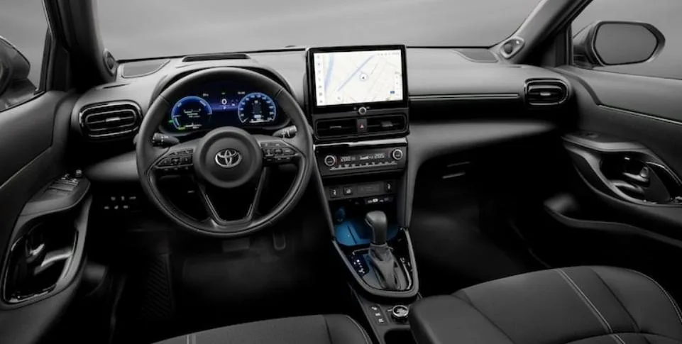 Toyota Yaris Cross, made in france, yaris produs in franta, cea mai vanduta masina frantuzeasca 2023
